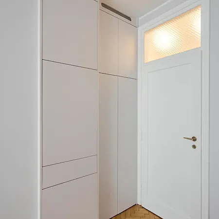 Poznanska Point Apartment *