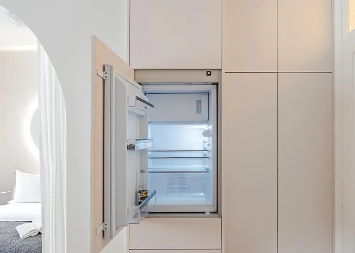 Poznanska Point * وارسو